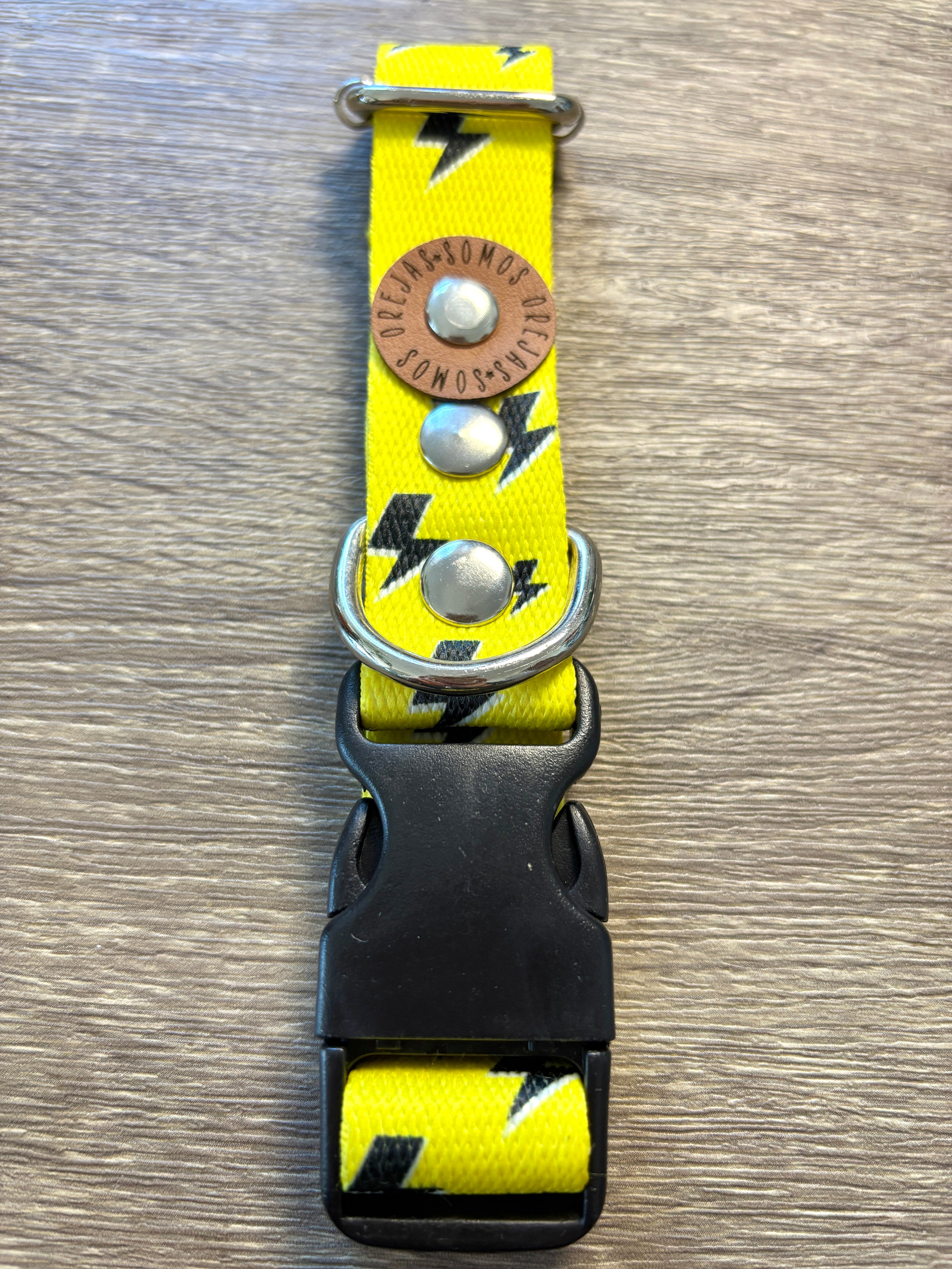 Collar regulable para mascotas - Rayos