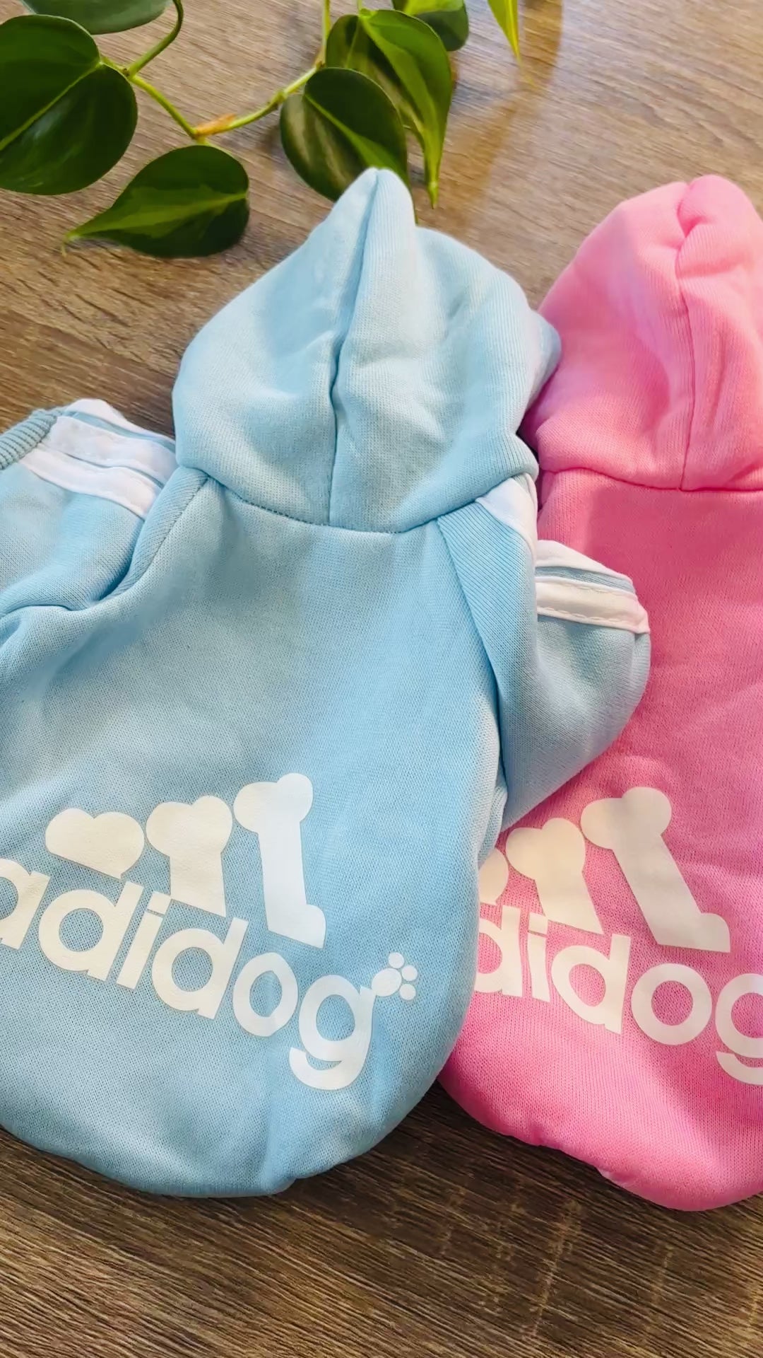 Buzo Adidog celeste para mascotas - Talle S